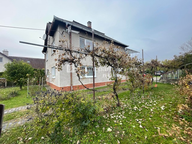 2.podlažný 6izb RD medzi PO-KE (F684-12-ANMi) - 12