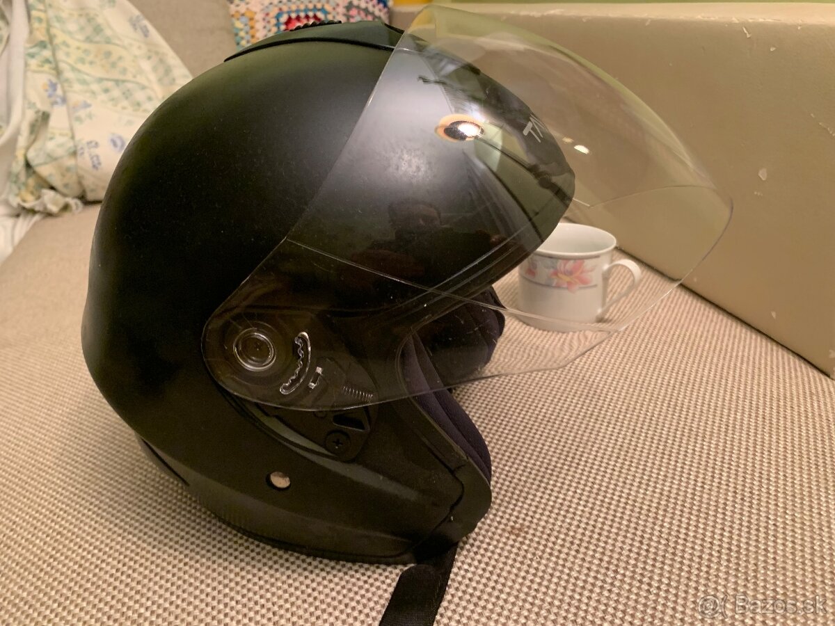 Predam kvalitnu prilbu TAYGA na motocykel-alebo kolobezku - 12