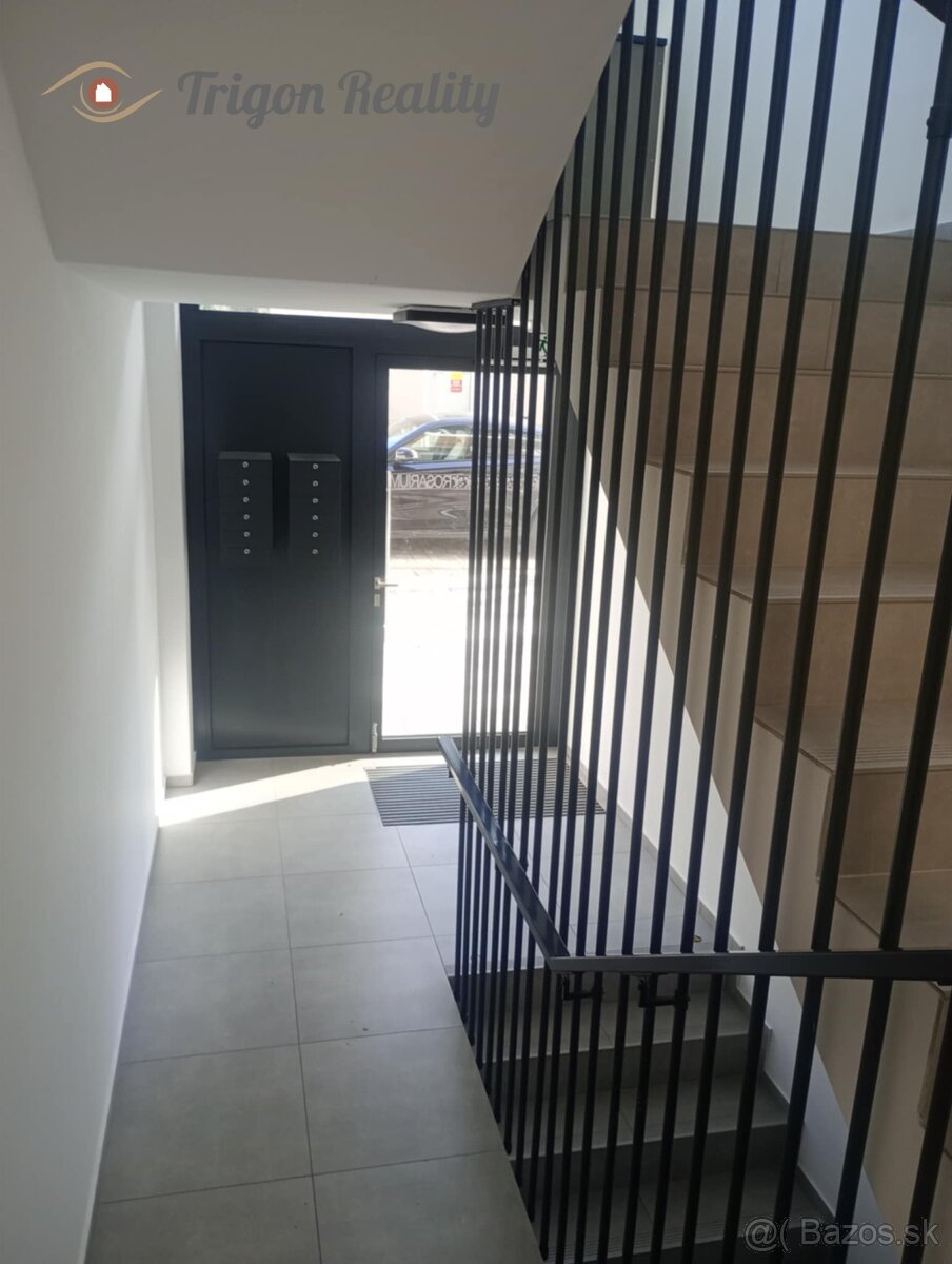 4 izbový byt v historickom centre Komárna - 12