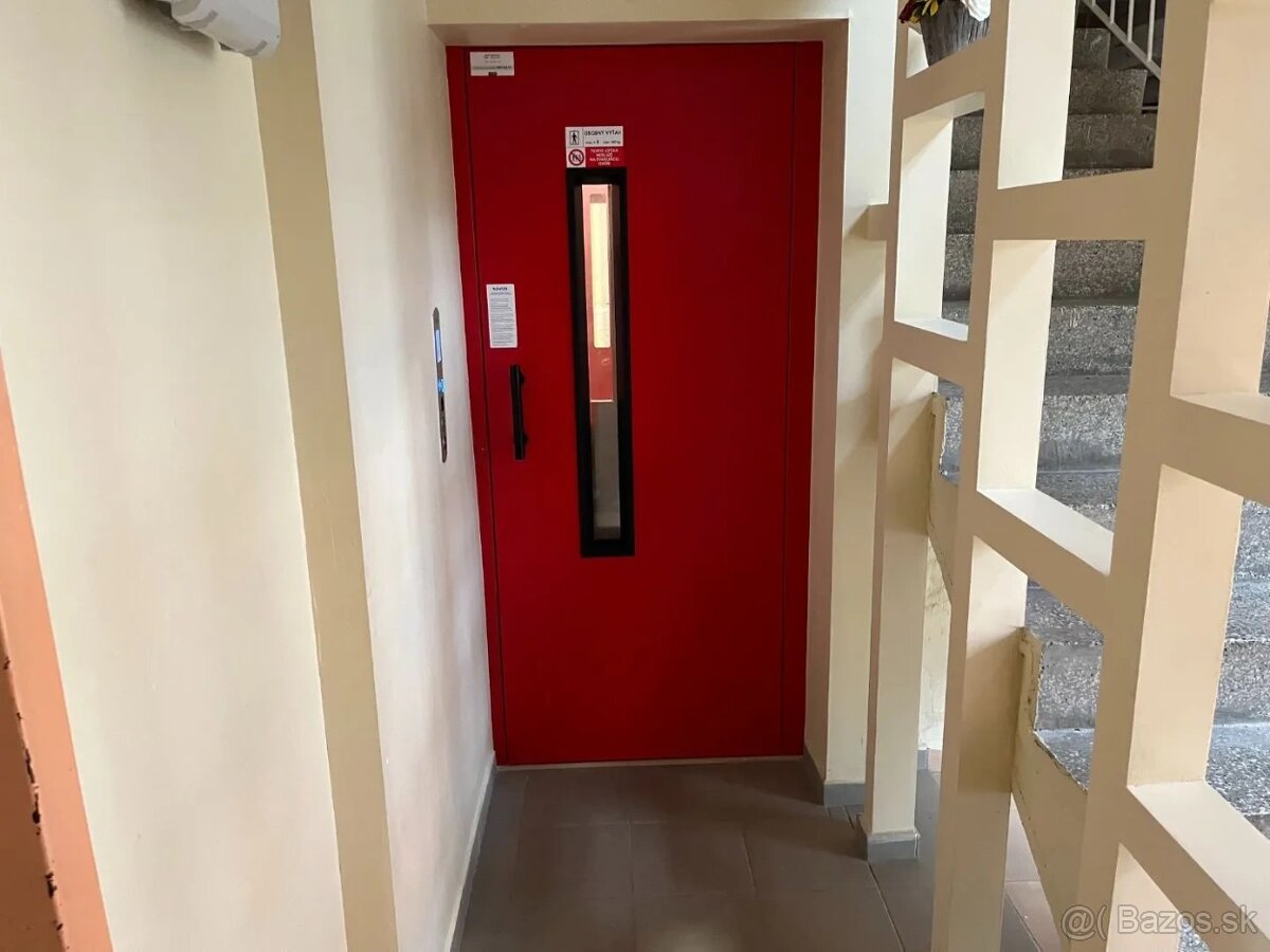 NA PRENÁJOM 2 IZBOVÝ BYT TRENČÍN, SIHOŤ - 12