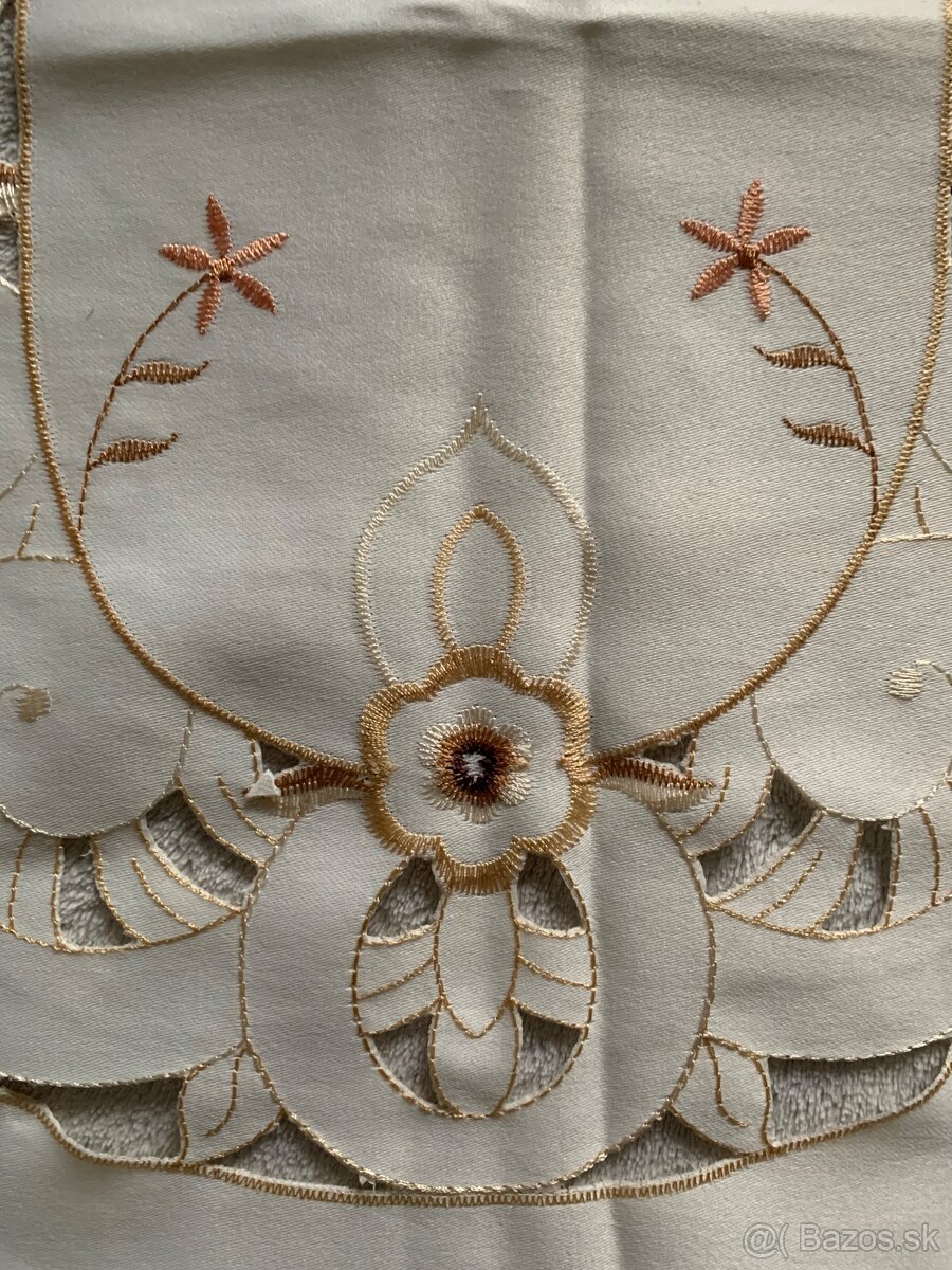 Veľkonočné obrusy - 12