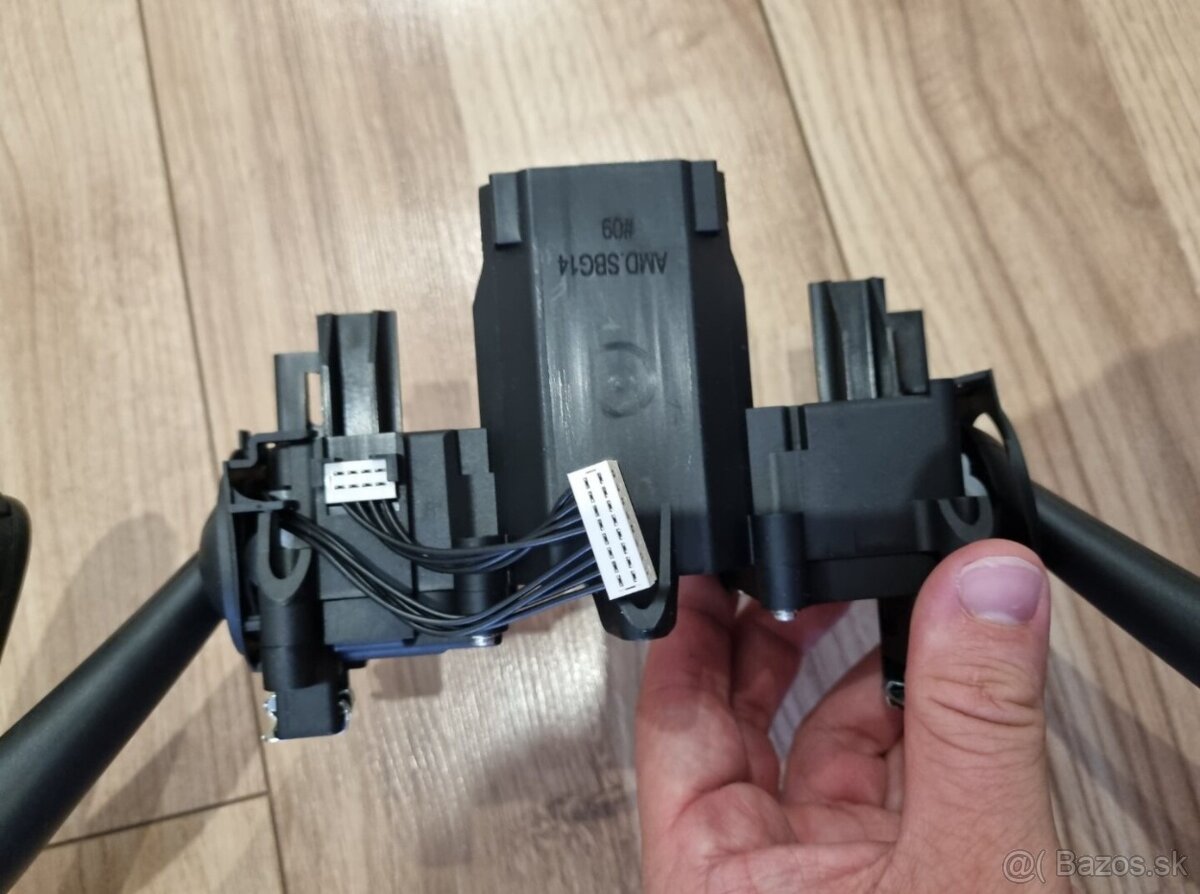 TEMPOMAT OVLÁDANIE PAČKY POD VOLANTOM OEM - 12