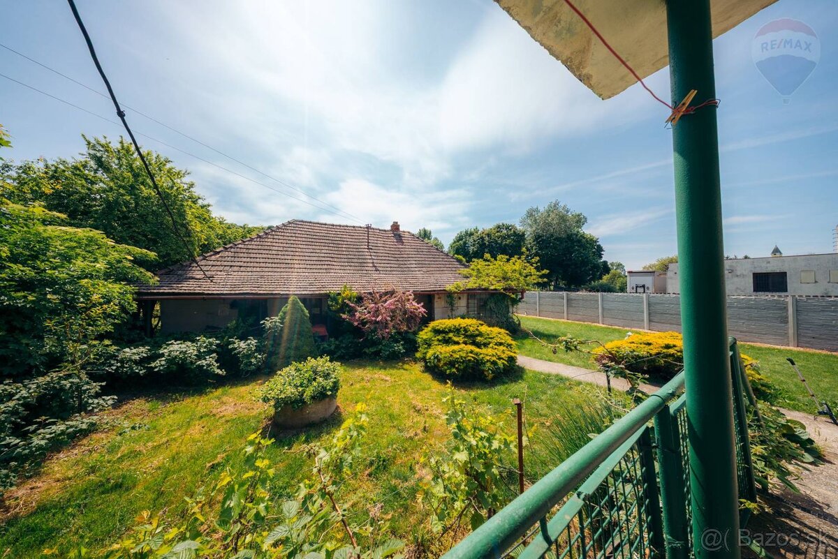 Rodinný dom s pozemkom 3 568 m² - 12