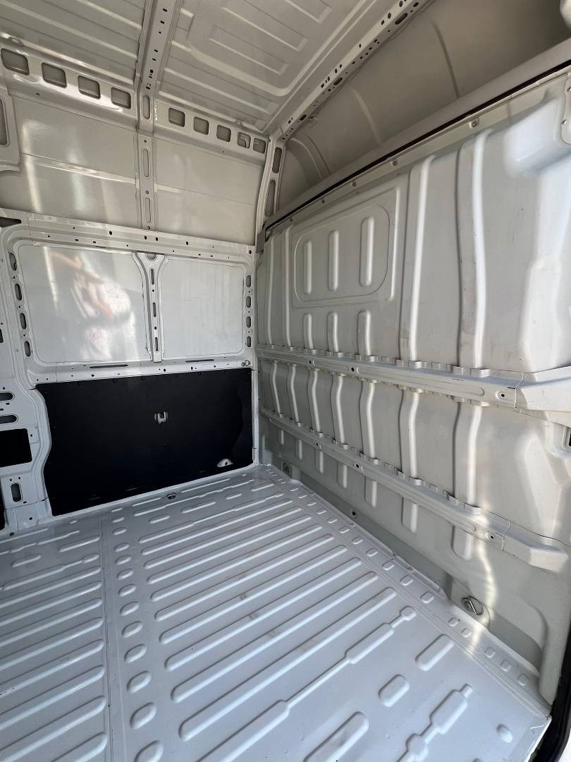 Citroën Jumper 2.2 HDi 35 L3H3 - 12