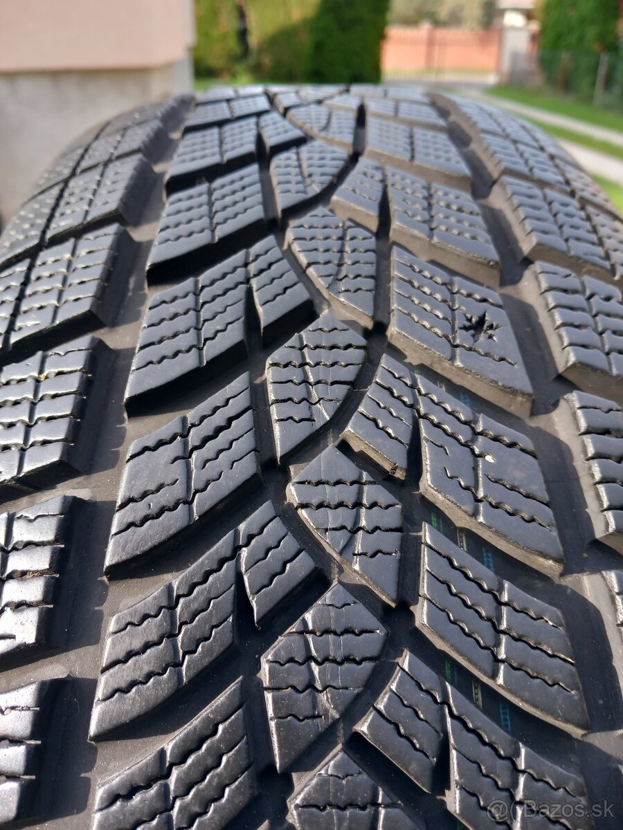 225/60 r17 zimne pneumatiky goodyear - 12