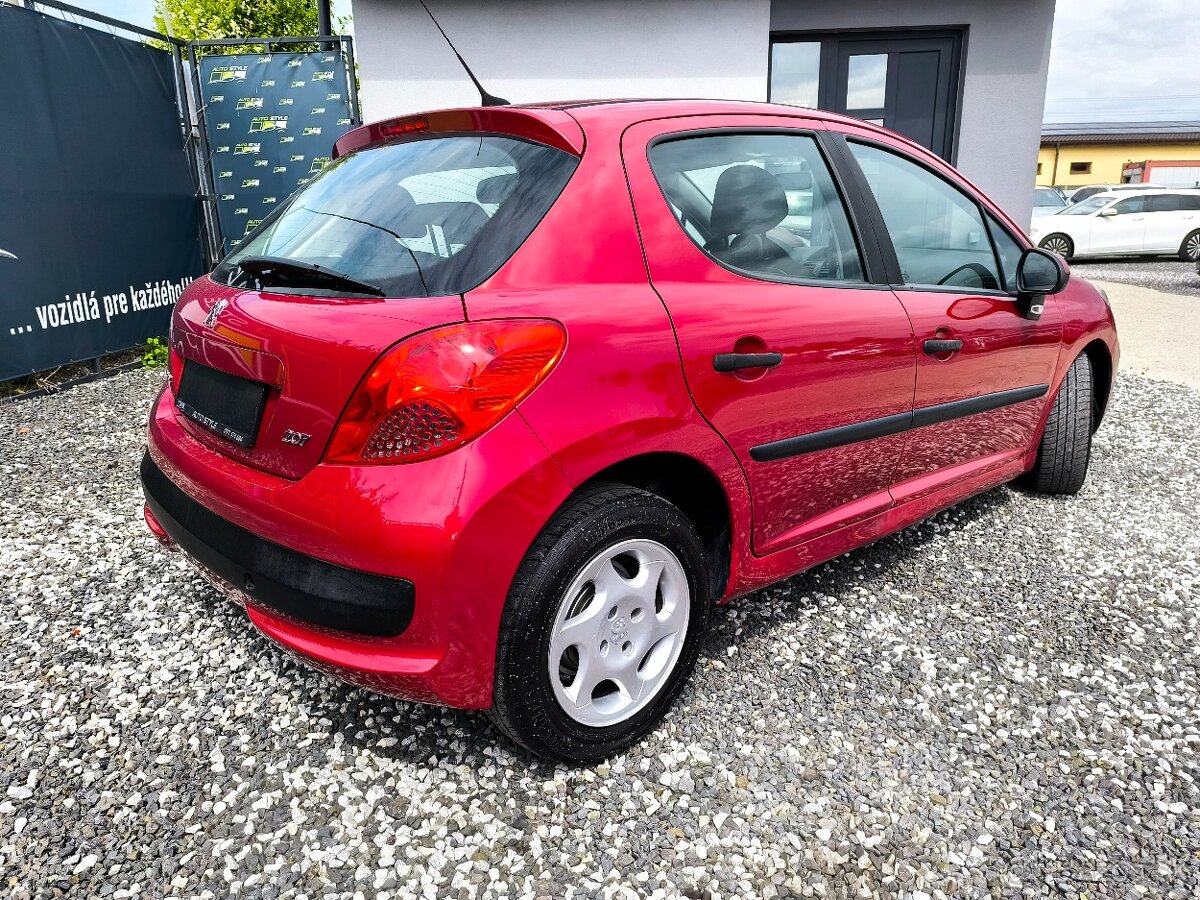 Peugeot 207 1.4e - 12