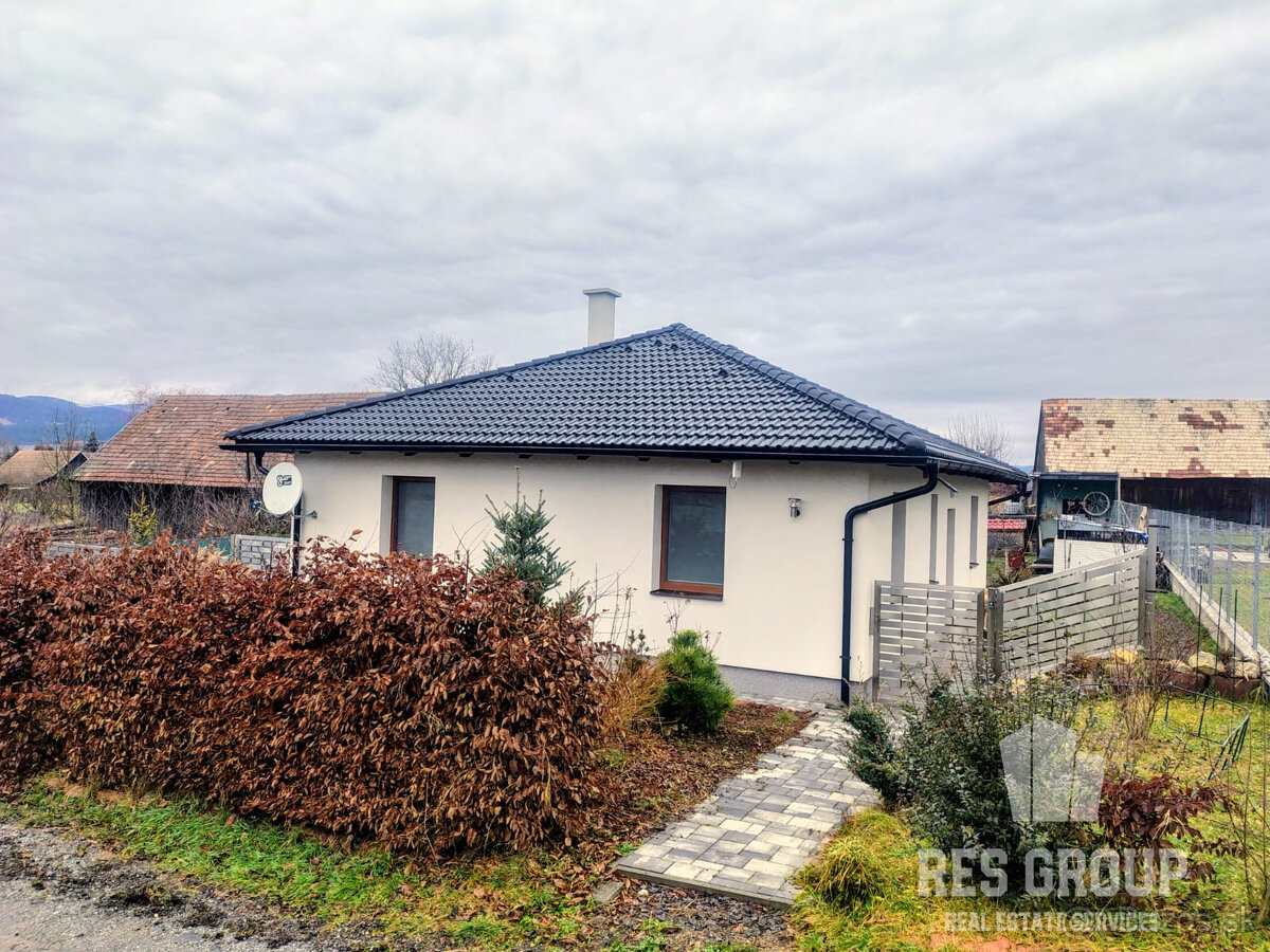 Na predaj, Rodinný dom, 959 m2 pozemok, Ivančiná - 12