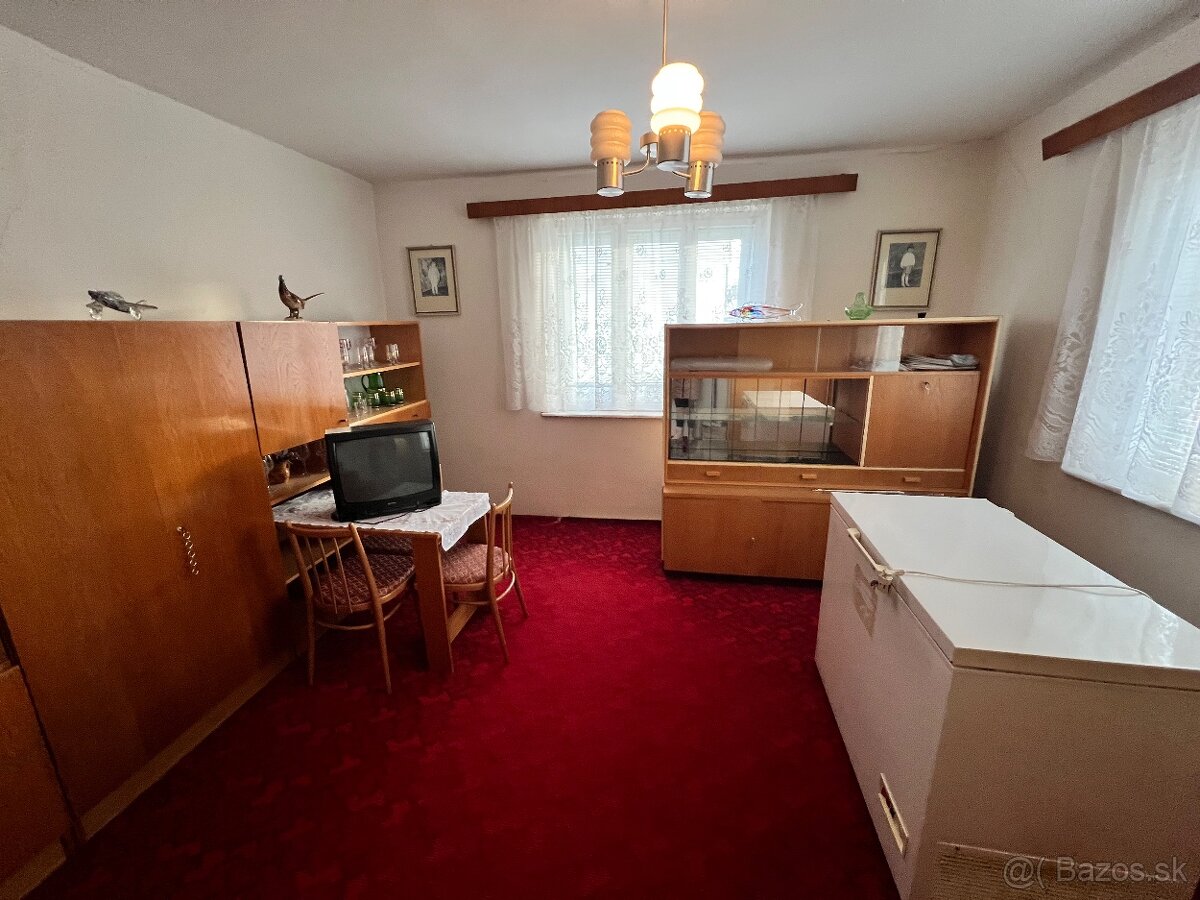 Rodinný dom v obci Mlynárovce - 12