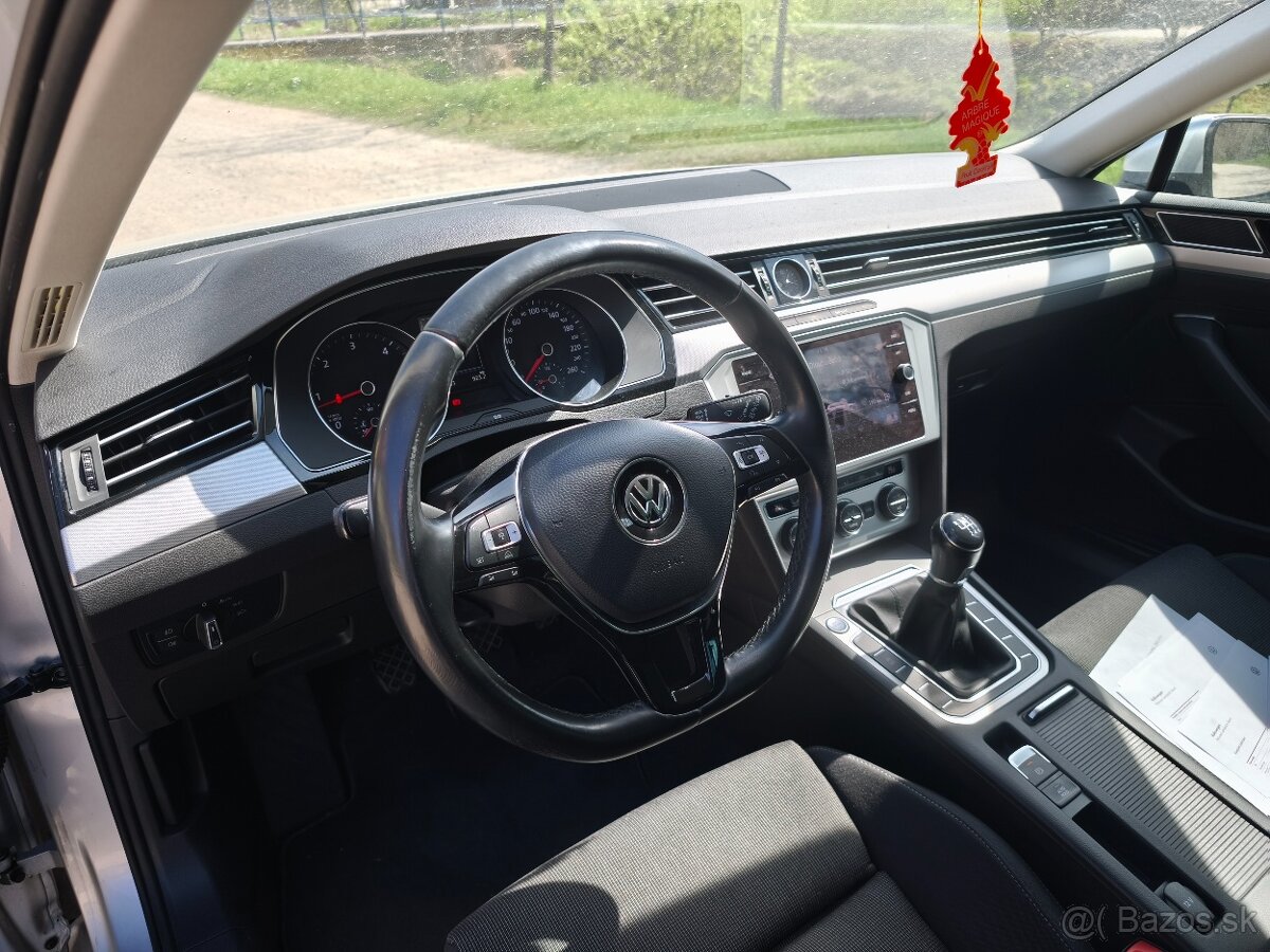 Volkswagen Passat B8 rok 2018 - 12