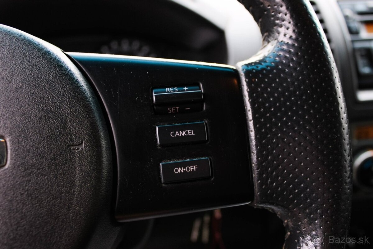 Nissan Navara DoubleCab 2.5D XE - 12