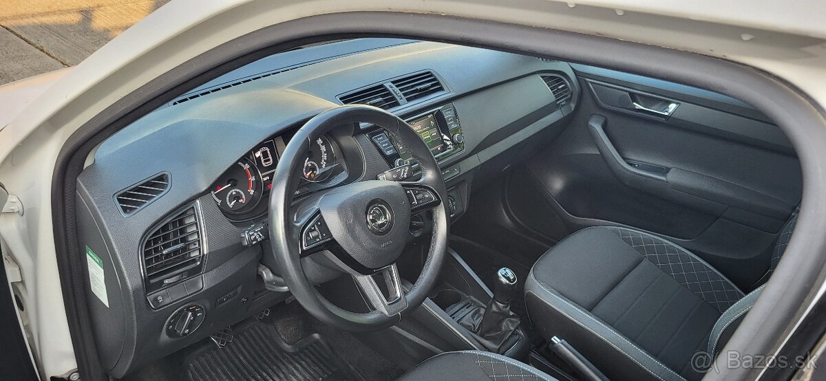 Škoda Fabia Style plus 1.0i 81 kW rok 2020 - 12