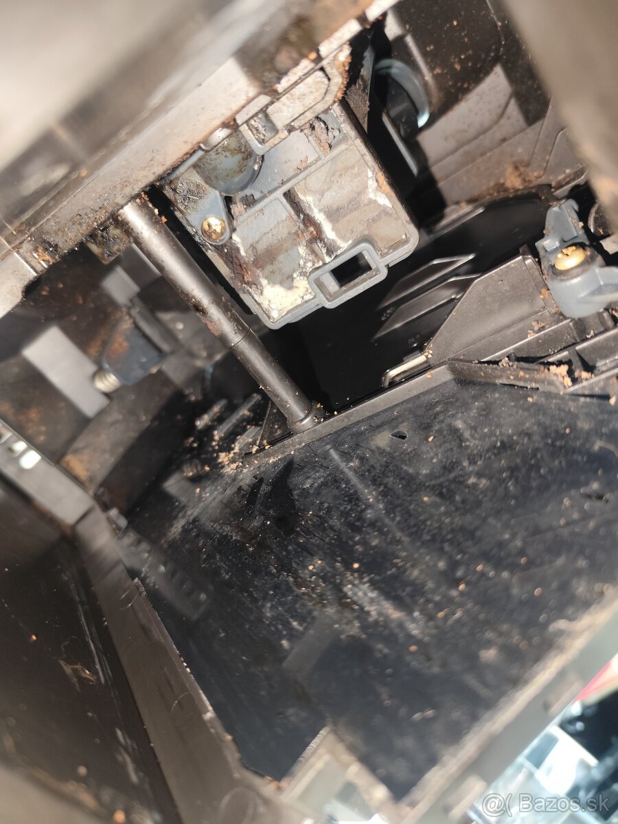 Čistenie DeLonghi Kávovarov - 12