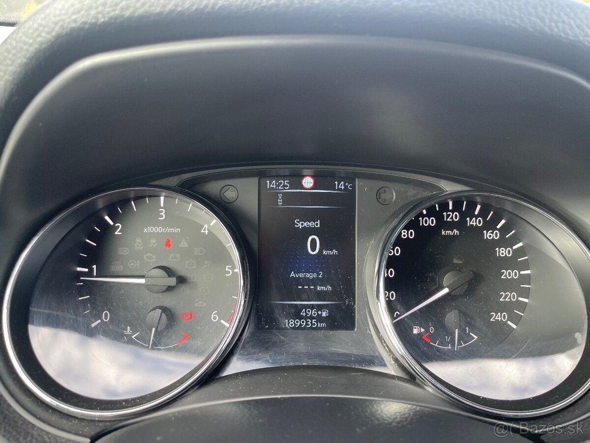 Nissan Qashqai 1.5 dCi 81kw Tekna 2015 6r.manuál - 12