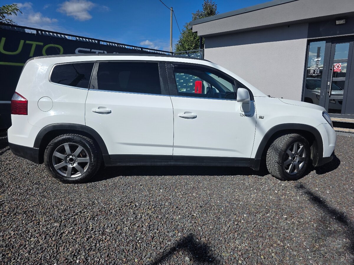 Chevrolet Orlando - 12