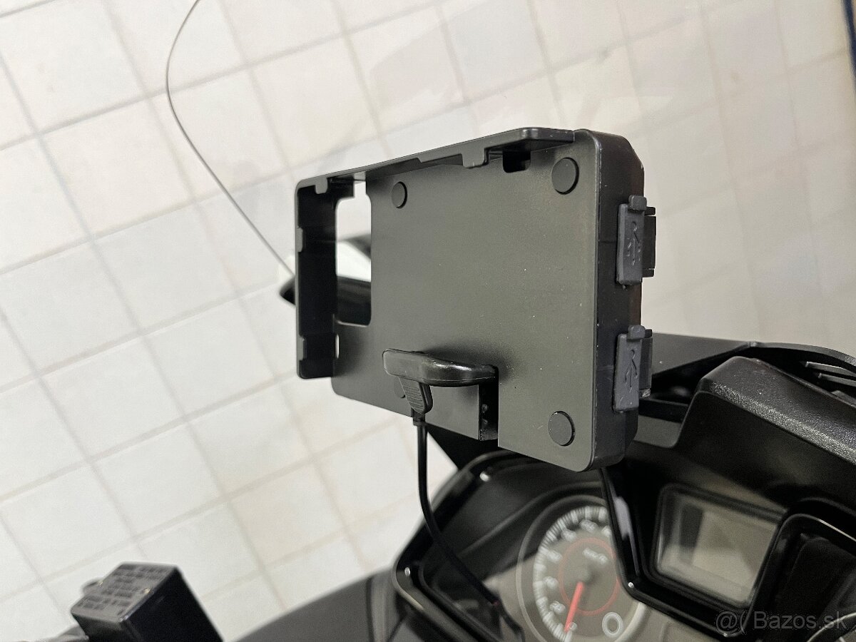 Skuter Honda Forza 125 - 12