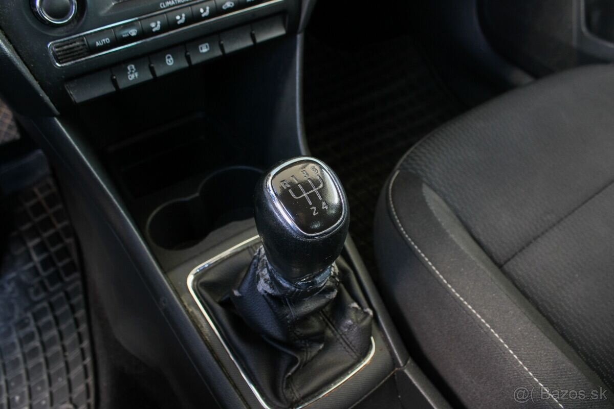 Škoda Rapid 1.6 TDI 90k - 12