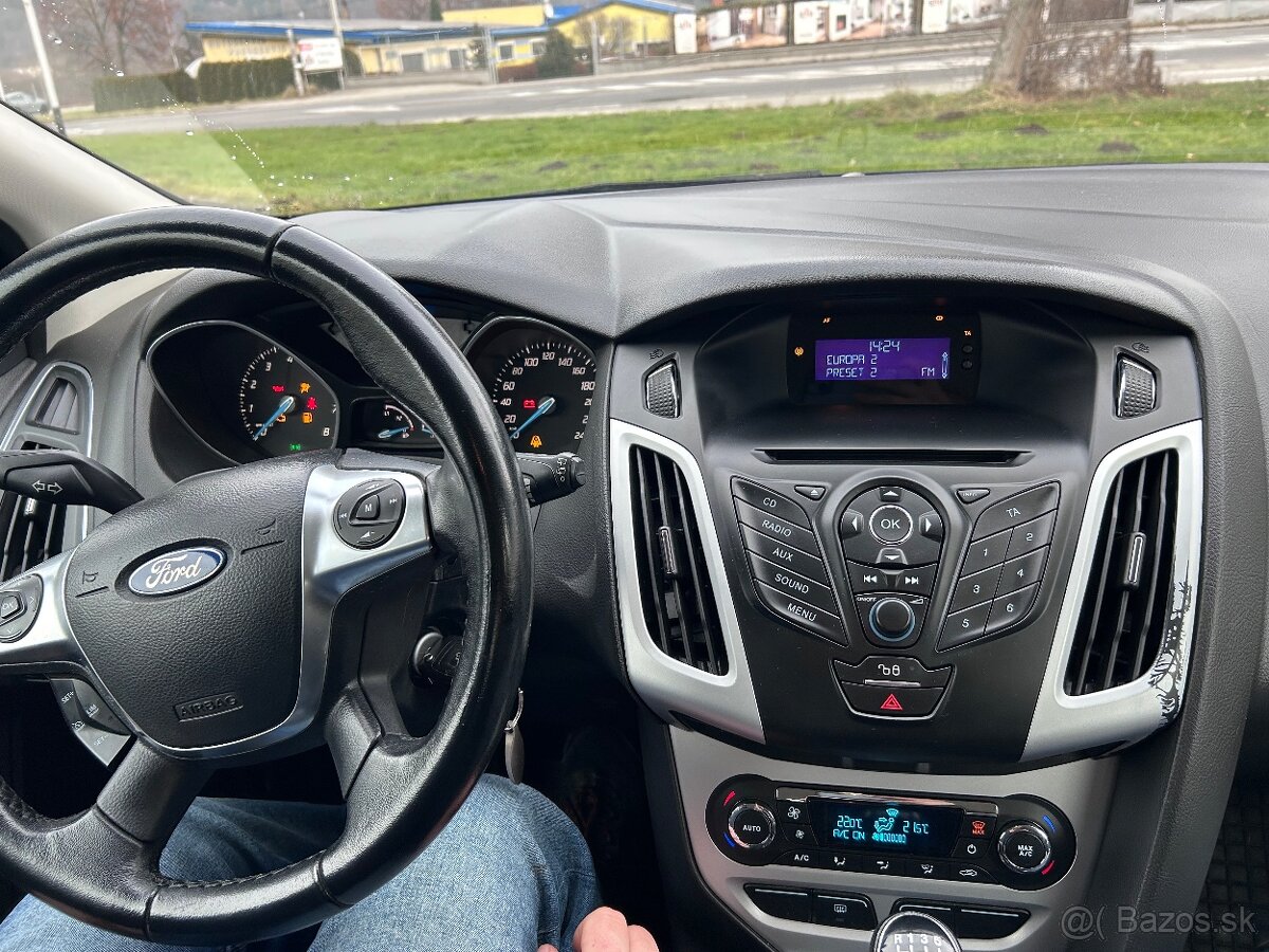 PREDÁM - FORD FOCUS - 12