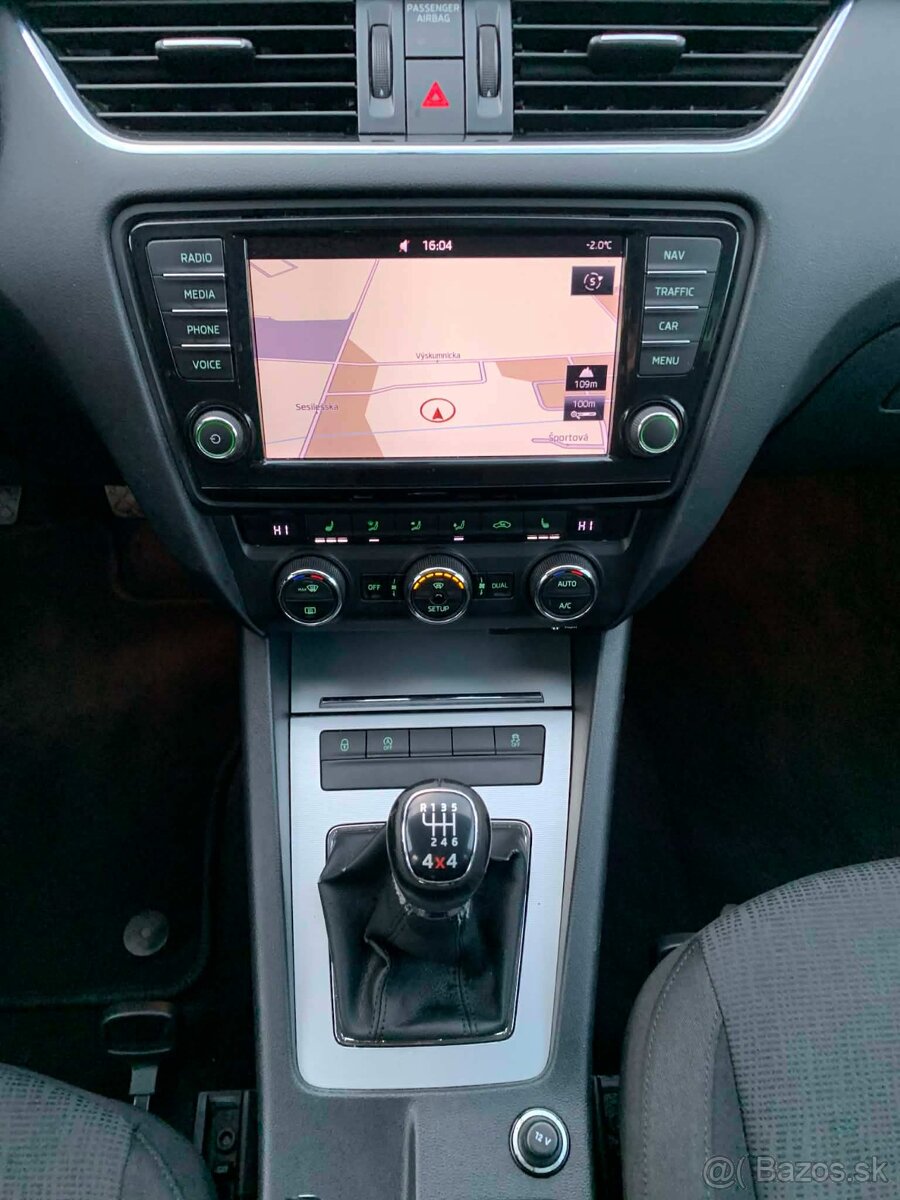 ŠKODA OCTAVIA COMBI 3 1,6 TDI 4x4 Ťažné - 12