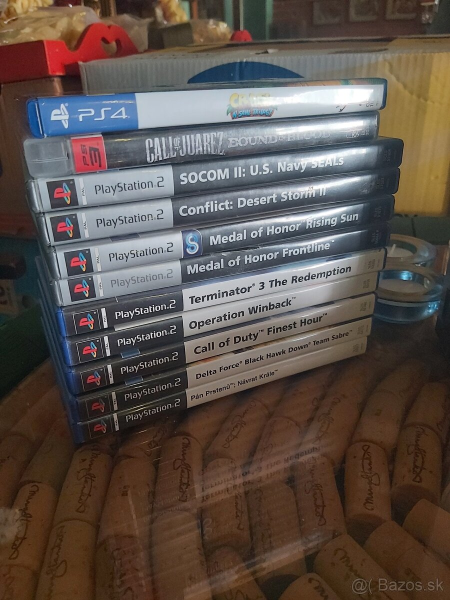 DVD Agent 007 a Play Station 2 plus 11ks hry - 12