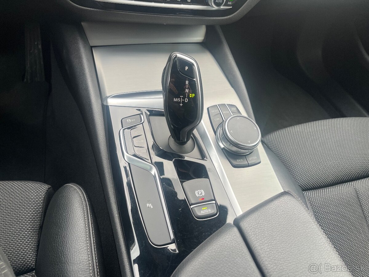 BMW rad 5 xDrive Sport Line diesel combi - 12