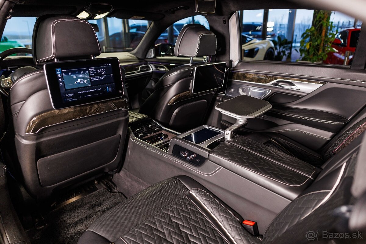 BMW 745Le xDrive INDIVIDUAL - 12