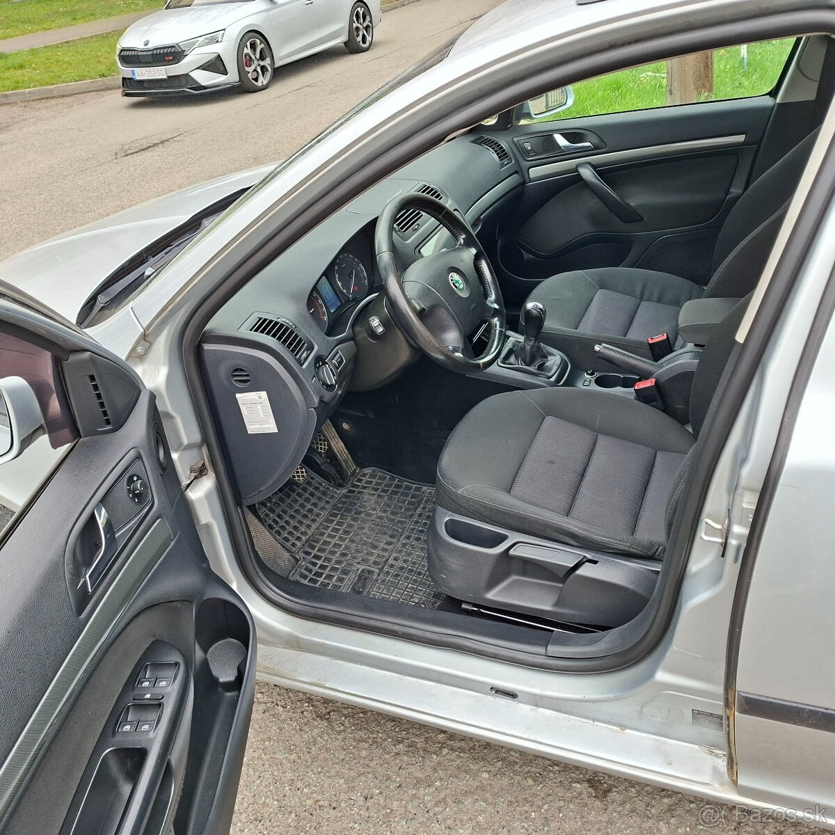 Škoda Octavia Combi 1.9 TDI Elegance 77 KW diesel - 12