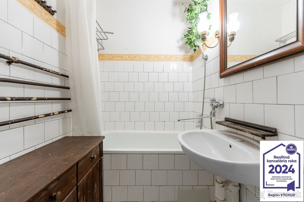 3 izbový byt s loggiou, Košice, Dargovská ulica - 12