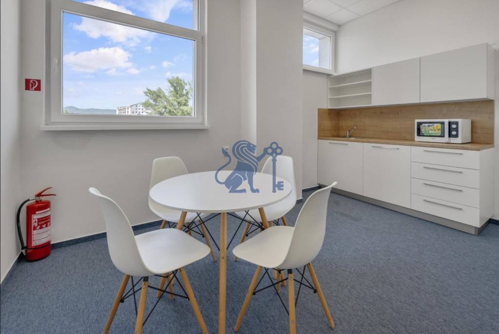 GRAVITAS | Kancelárie na PRENÁJOM | Vajnorská | TOP lokalita - 12