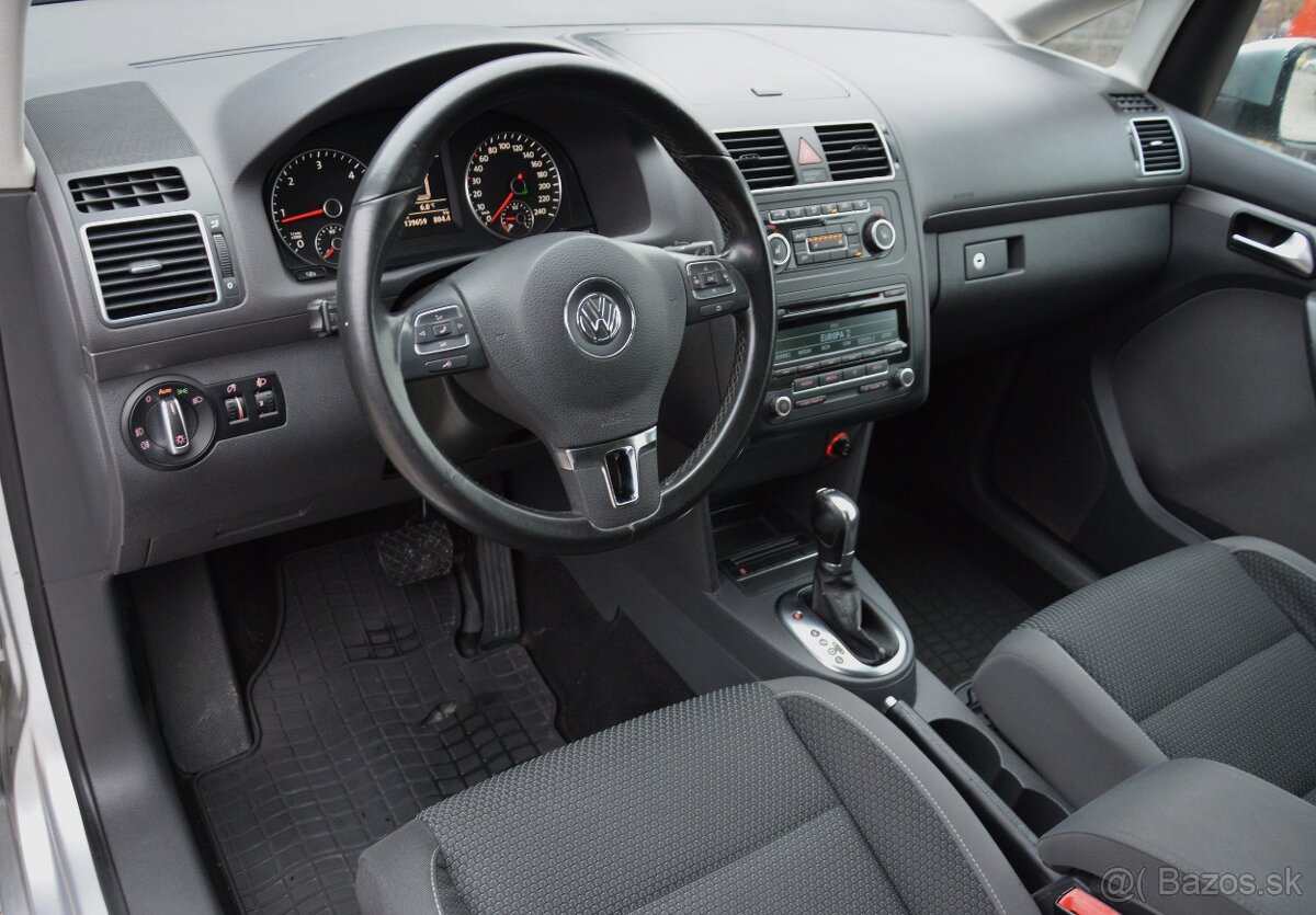 Volkswagen Touran 1.60 TDI , 1. majiteľ, Sr. voz, automat, 7 - 12