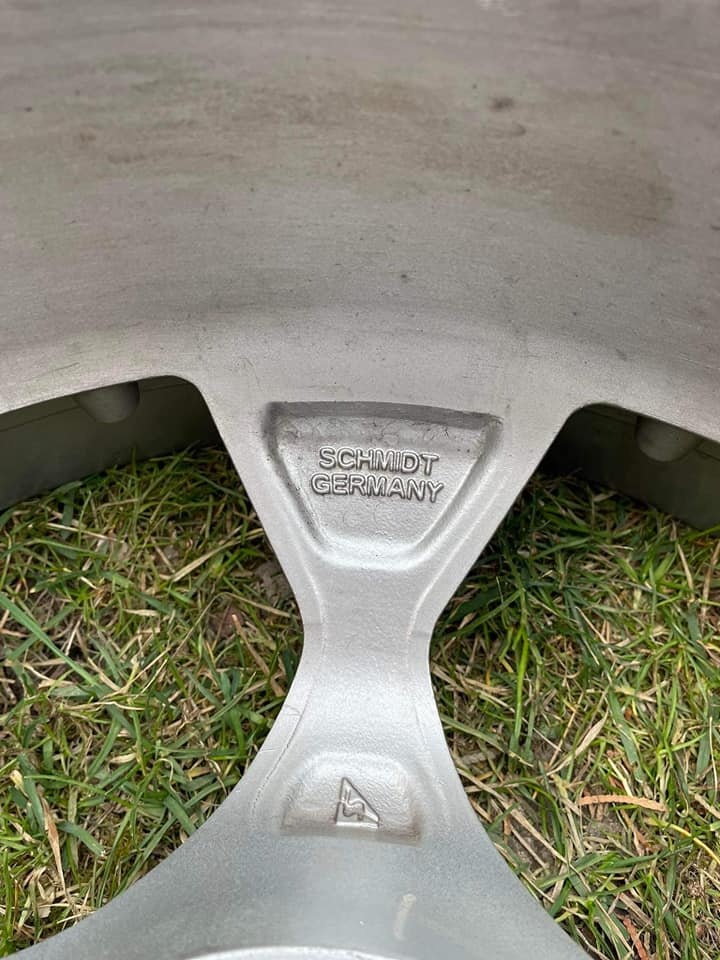 4x114,3 r17 na podložkách 4x100 Schmidt Space - 12