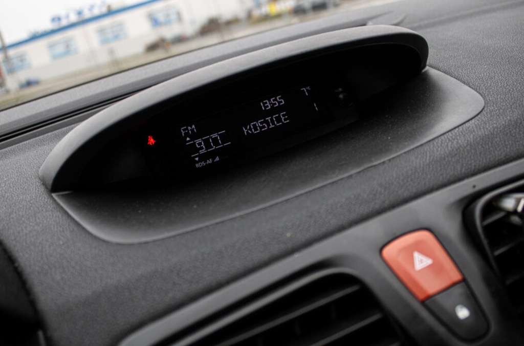 Renault Fluence 1.6 16V 81kW MT/5 - 1. majiteľ - 12