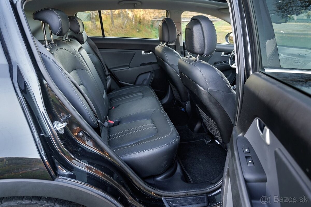 Kia Sportage 2.0 CRDi 4WD - 12