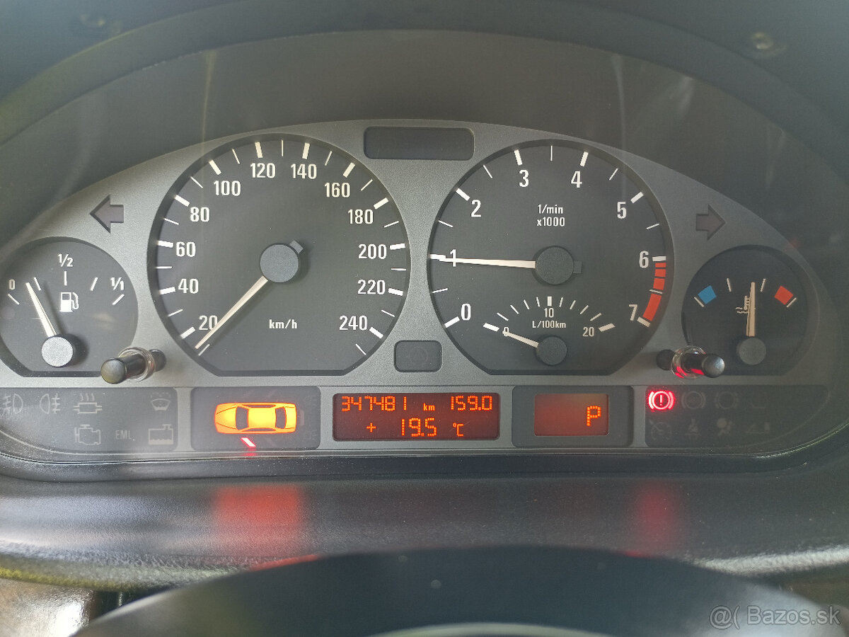 BMW e46 318i, A/T - 12