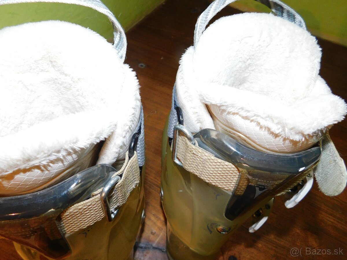 Head č-42 woman Dream - 12