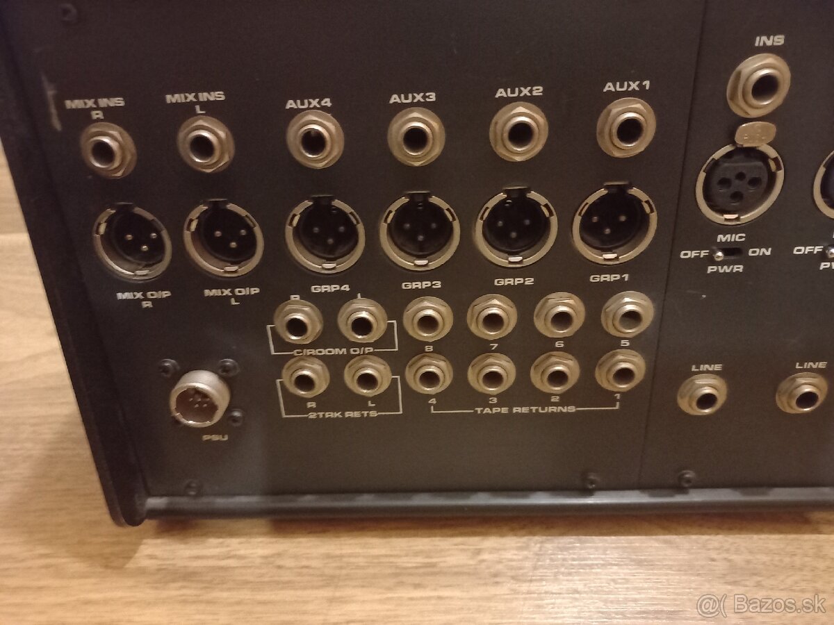 Mixpult soundcraft 200B - 12