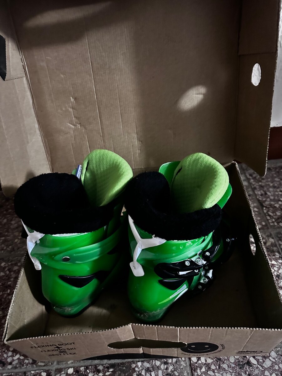 Detské lyžiarky Elan 32,5 zeleno-čierne - 12