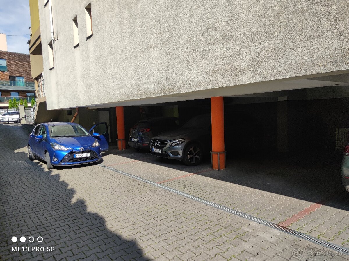 2 izbový luxusný byt s veľkou terasou - 12