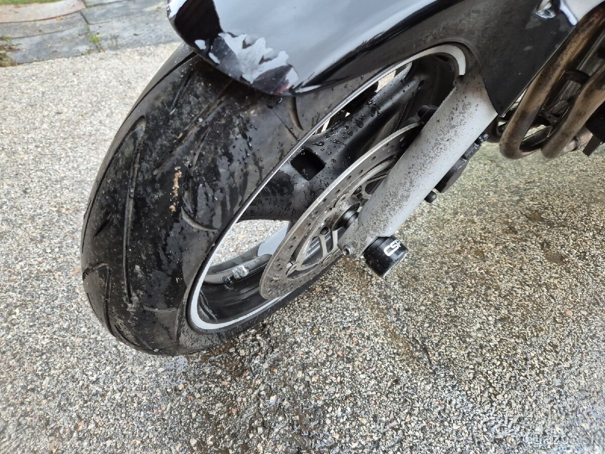 Honda hornet 600 - 12