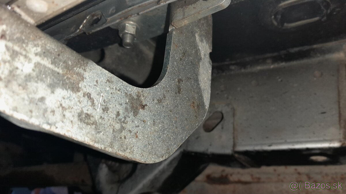 Jeep Cherokee KK - 12