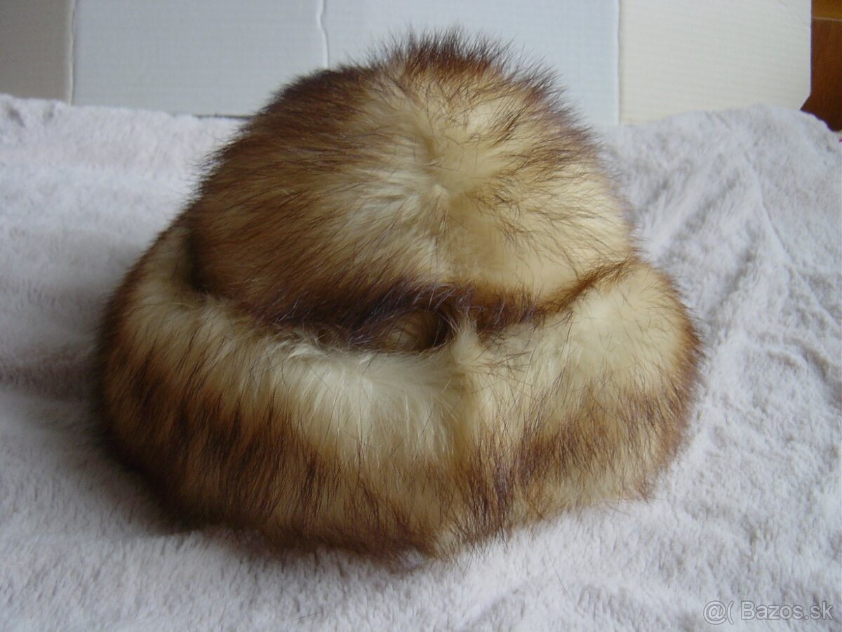 Dámska zimná bunda s kapucňou béžová - 12