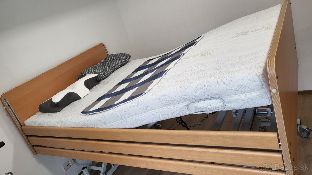 Elektrická polohovacia posteľ s matracom 140x220cm do 350kg - 12