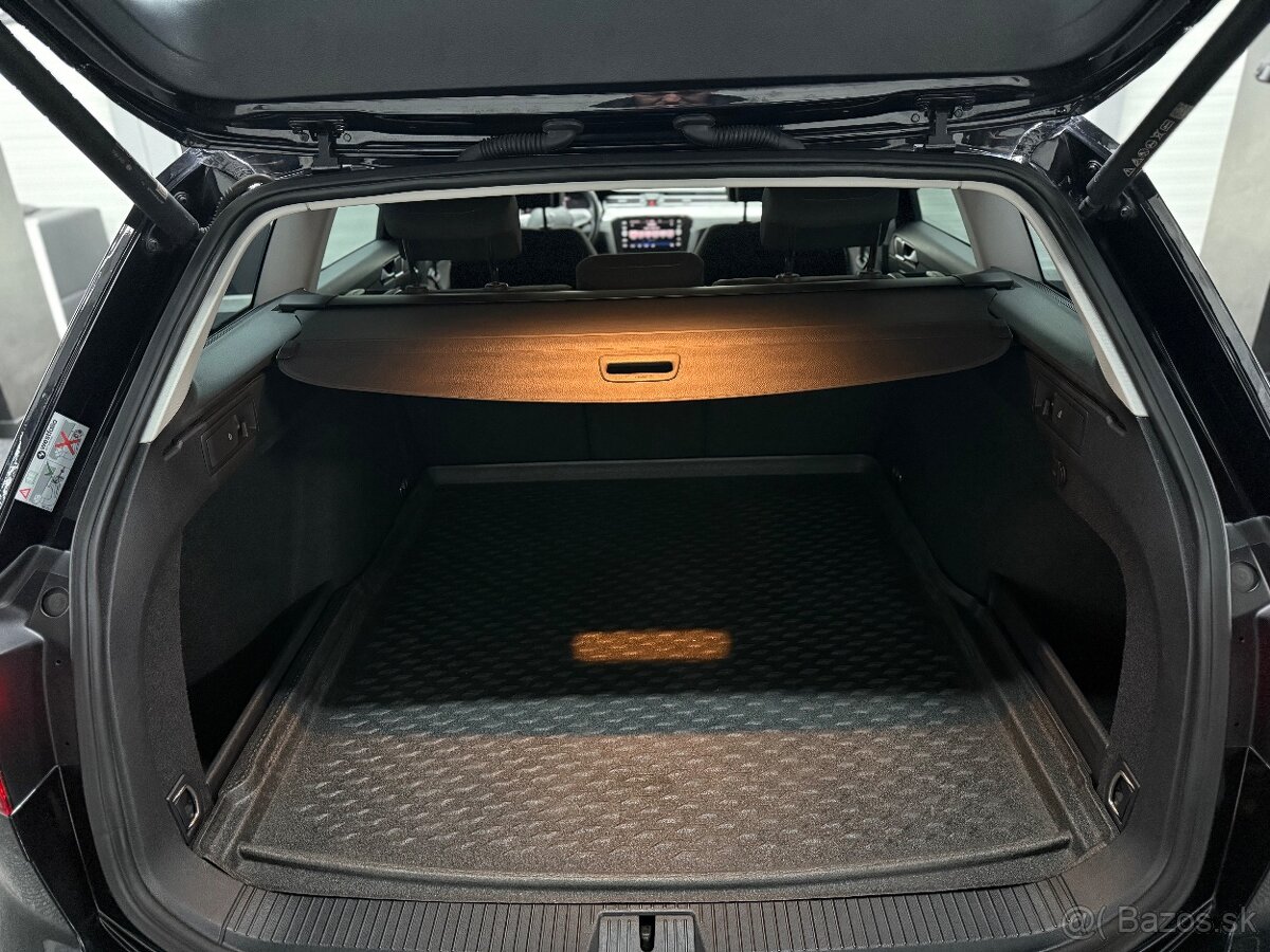 Volkswagen Passat Variant 2021 2.0tdi 110kw DSG ELEGANCE - 12