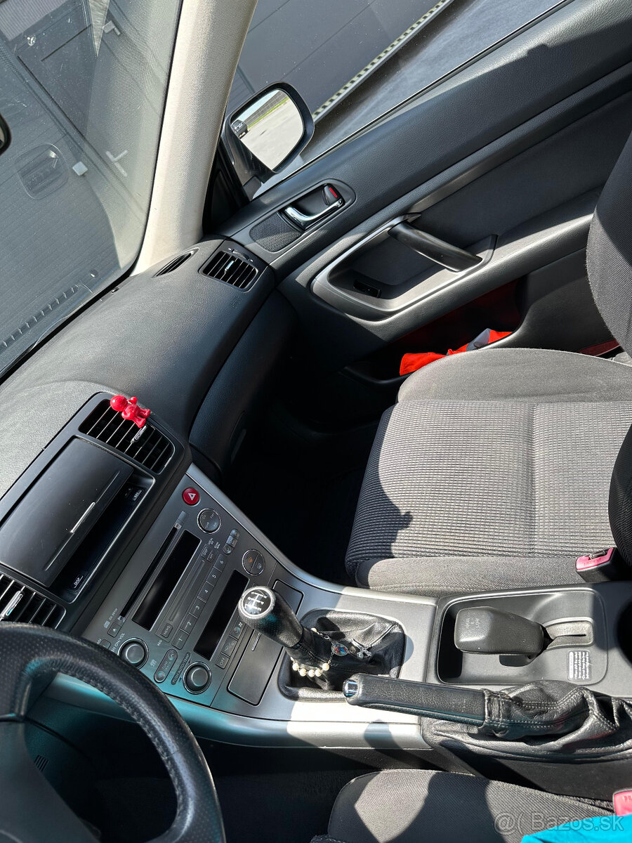 predám Subaru Outback 2,5i - r. 2006 - 12