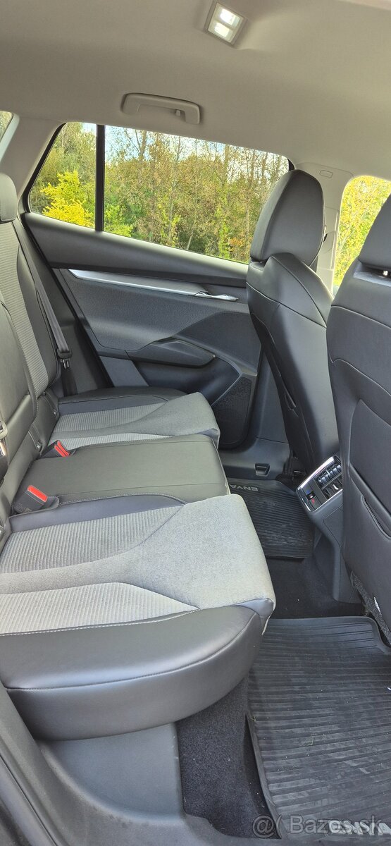 Škoda Enyaq iV60 Loft - 12