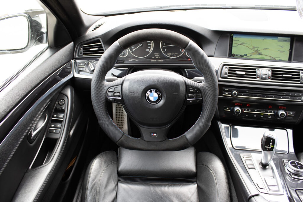 BMW 535d Touring z roku 2012 - 12