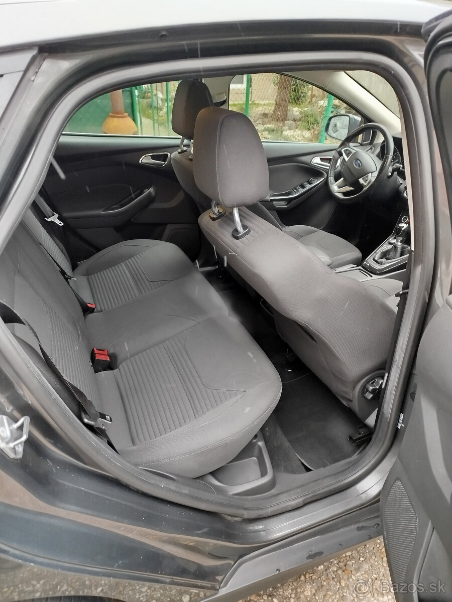 Predám Ford Focus - 12