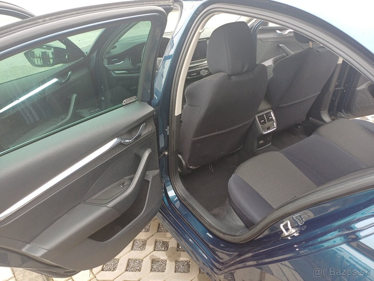 Škoda Octavia iV Style PHEV (110kW) - 12