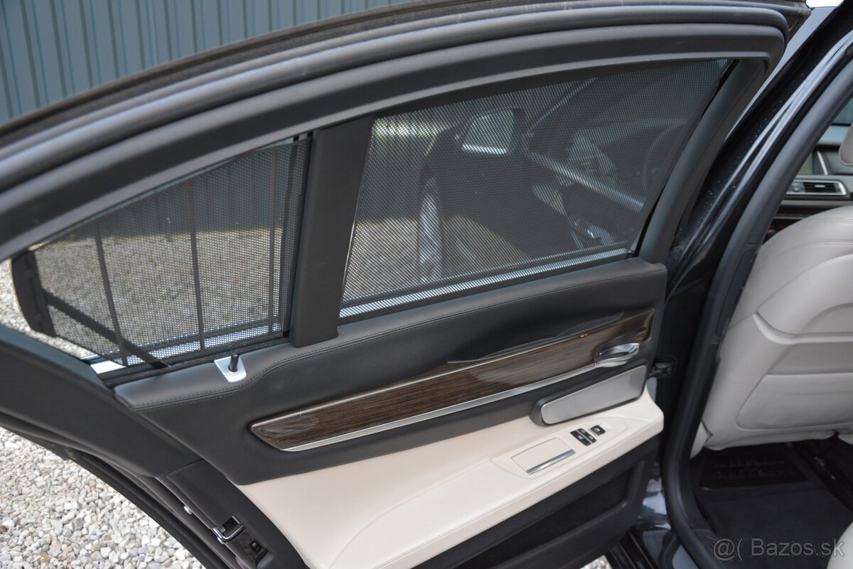 BMW rad 7 3.00 xDrive SR voz, B&O hudba, TOP výbava - 12