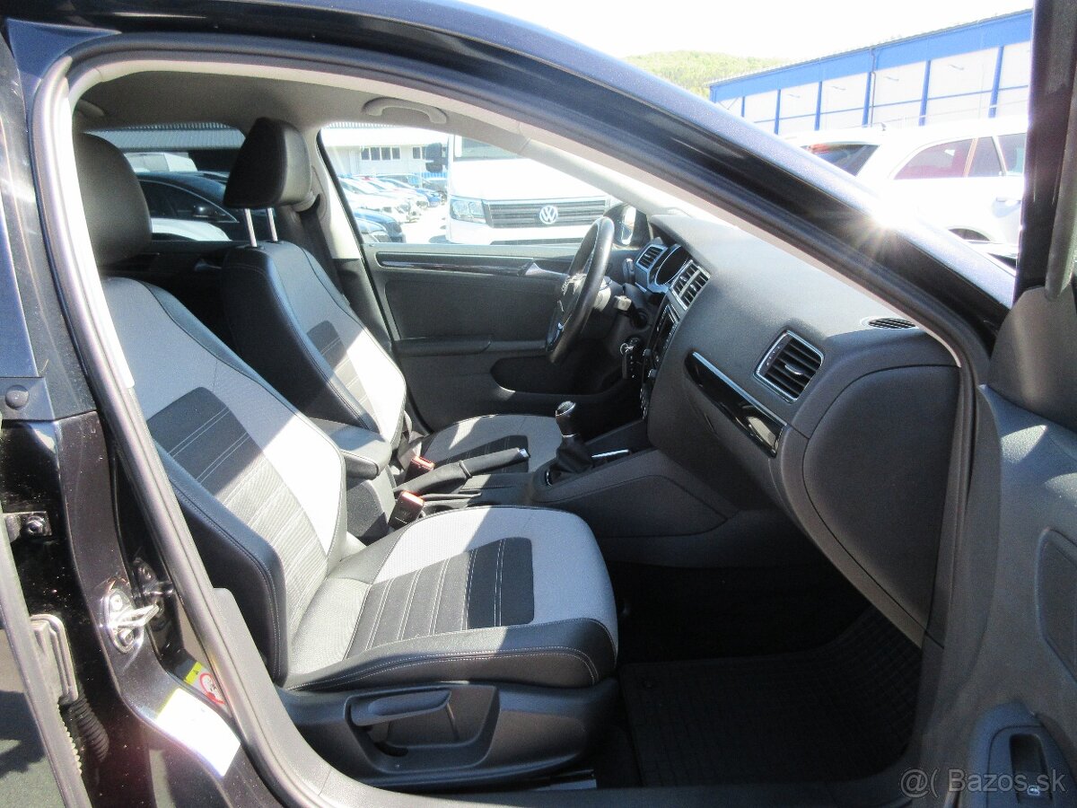 Volkswagen Jetta 2.0 TDI 150k Business Highline - 12