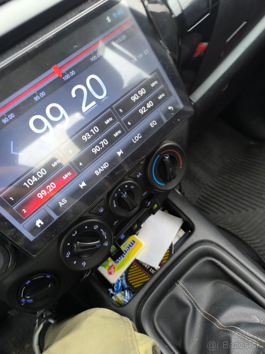 Toyota Hilux 2.4D 110kw - 150HP.Manuál 6st.127xxx km - 12